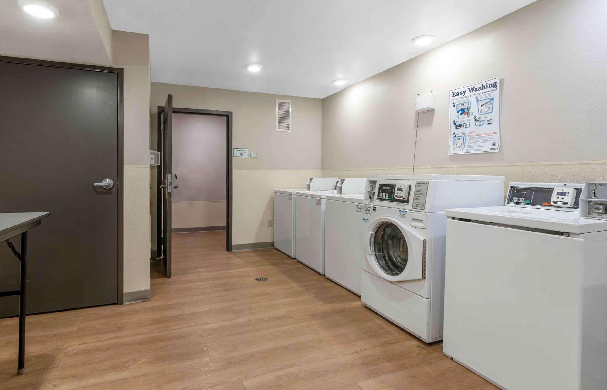 Extended Stay America Select Suites - Louisville - Airport Extérieur photo