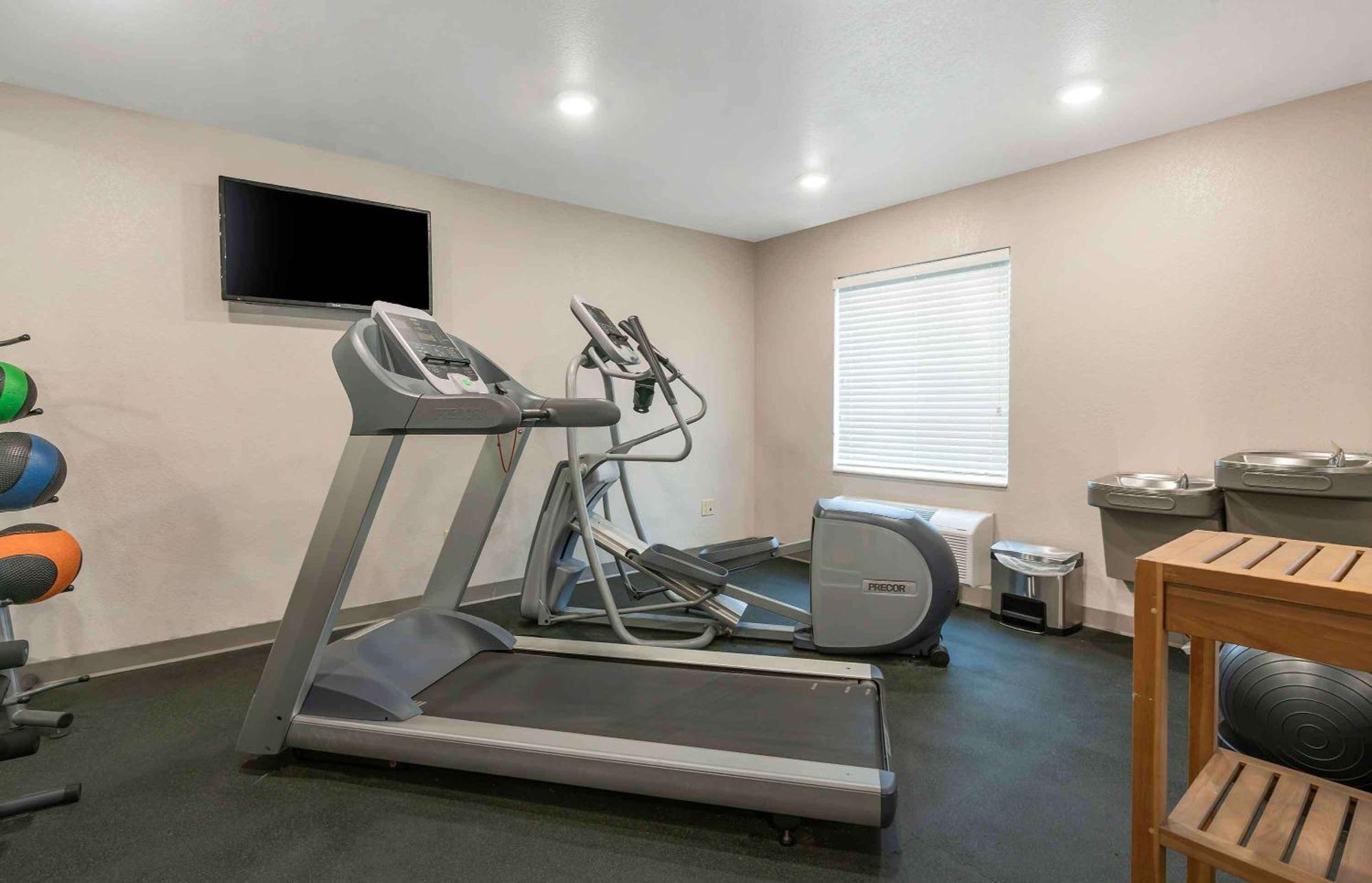 Extended Stay America Select Suites - Louisville - Airport Extérieur photo