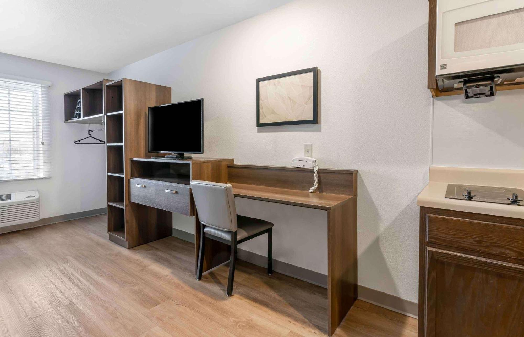Extended Stay America Select Suites - Louisville - Airport Extérieur photo