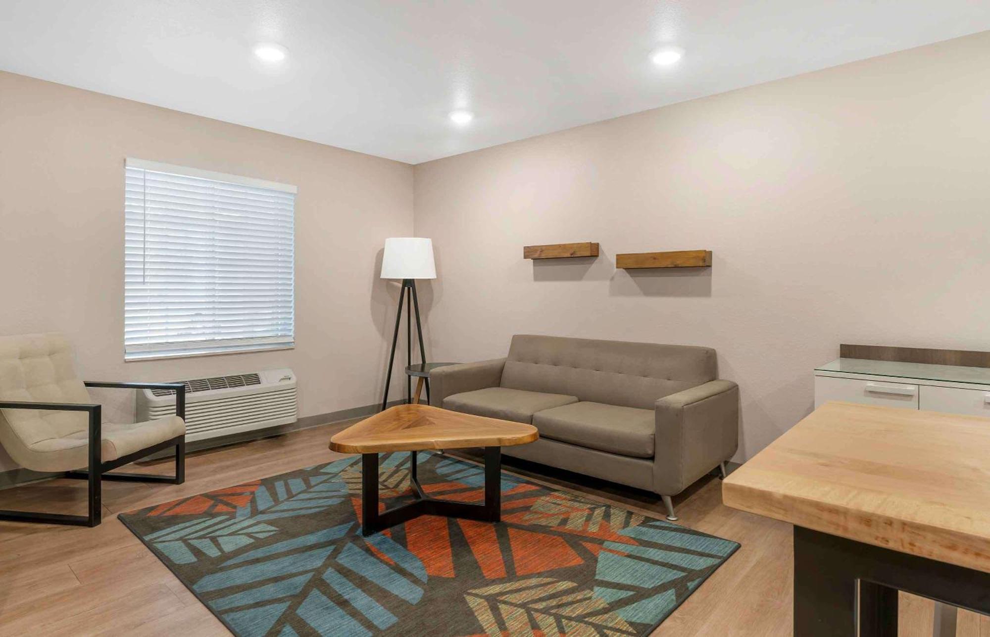 Extended Stay America Select Suites - Louisville - Airport Extérieur photo